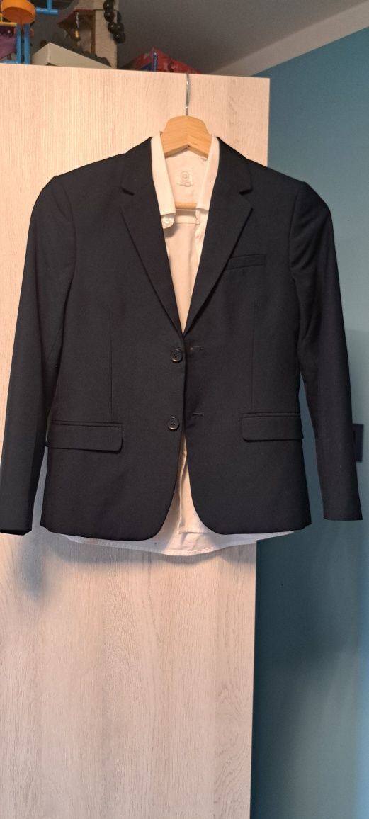 Garnitur chłopięcy  140 cm h&m i pantofle rozmiar 34 .