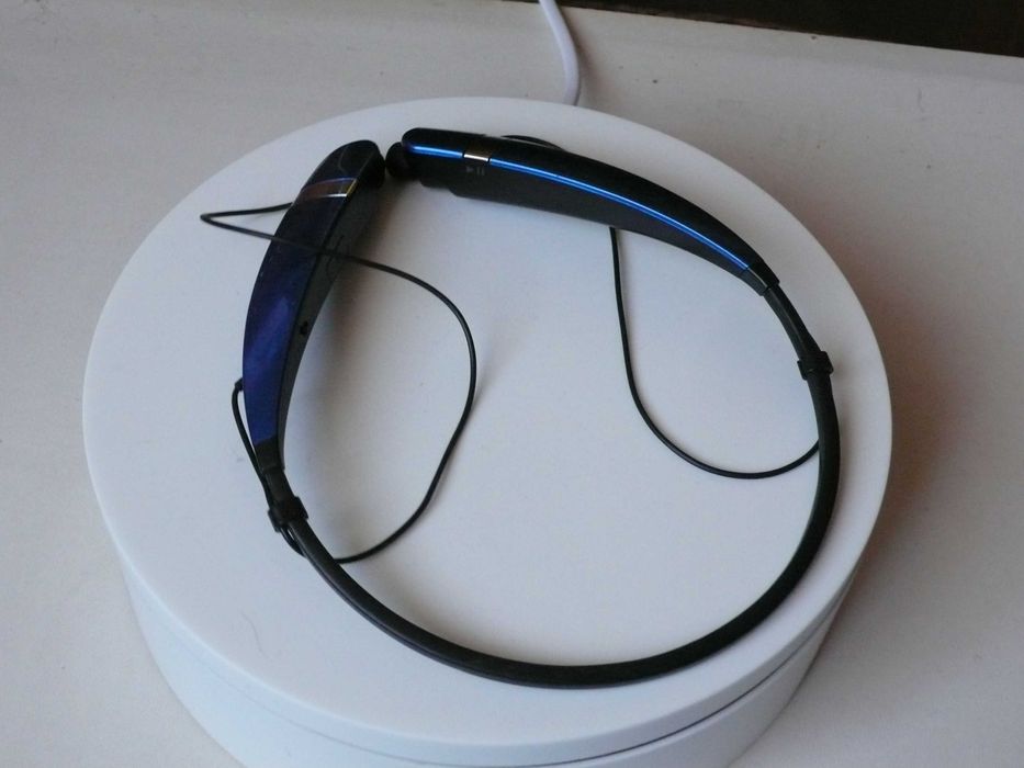 Операторская модель - наушники bluetooth LG Tone HBS-760 (оригинал)
