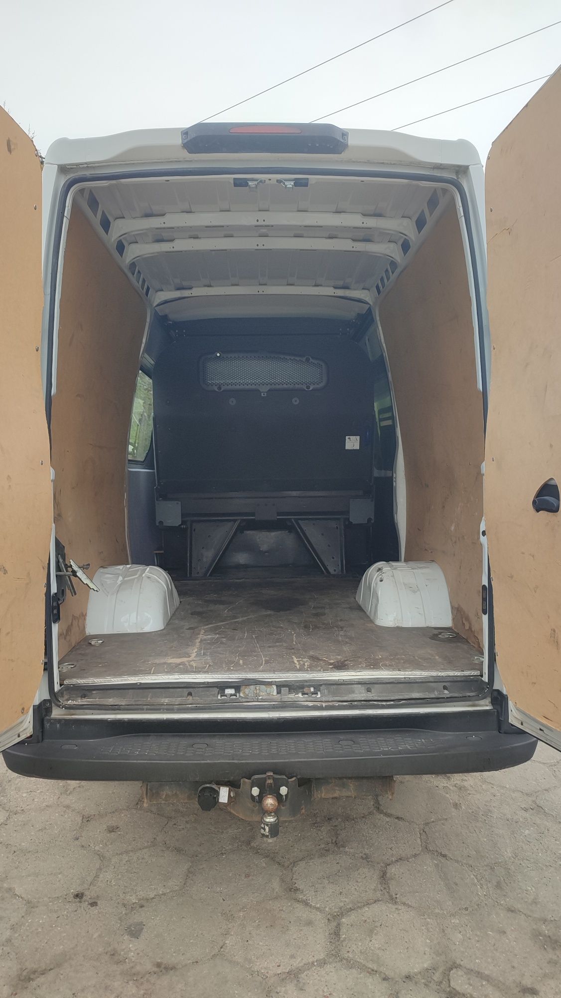 Iveco daily 35-140 brygadówka 7 os bliźniak 2018 rok