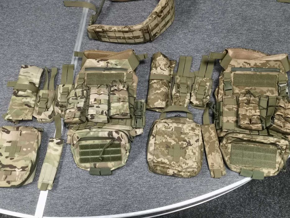 Підсумки, аптечки, напашники, сумки скиду...для військових .