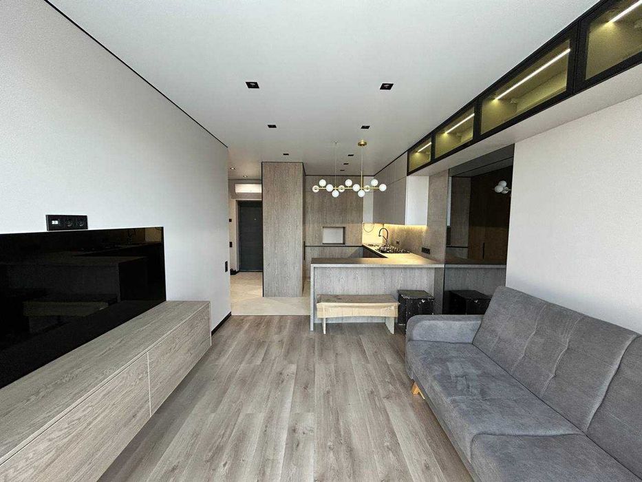 Продаж, 1 кімнатна  квартира, новобудова , вул Роксоляни