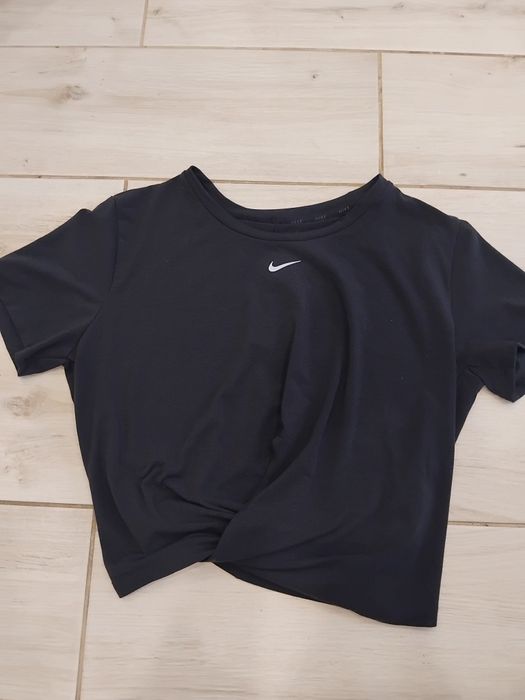 Футболка Nike жіноча