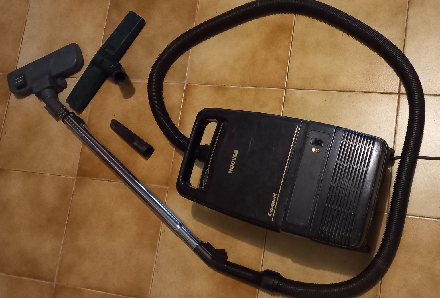 Aspirador Hoover com boa aspiração