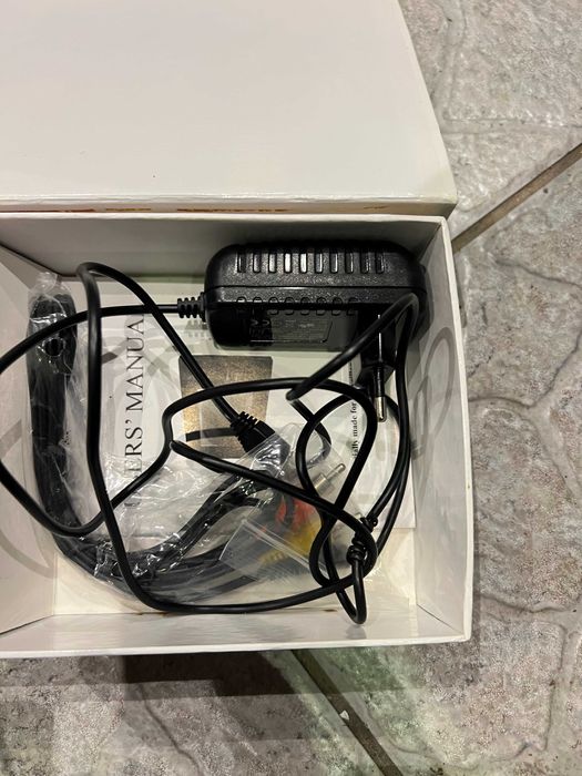 Monitor serwisowy CCTV do kamer analogowych FHD, praktycznie nowy