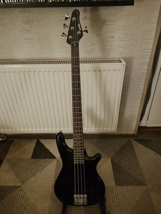 Gitara basowa Kawai -Rockoon Shaller