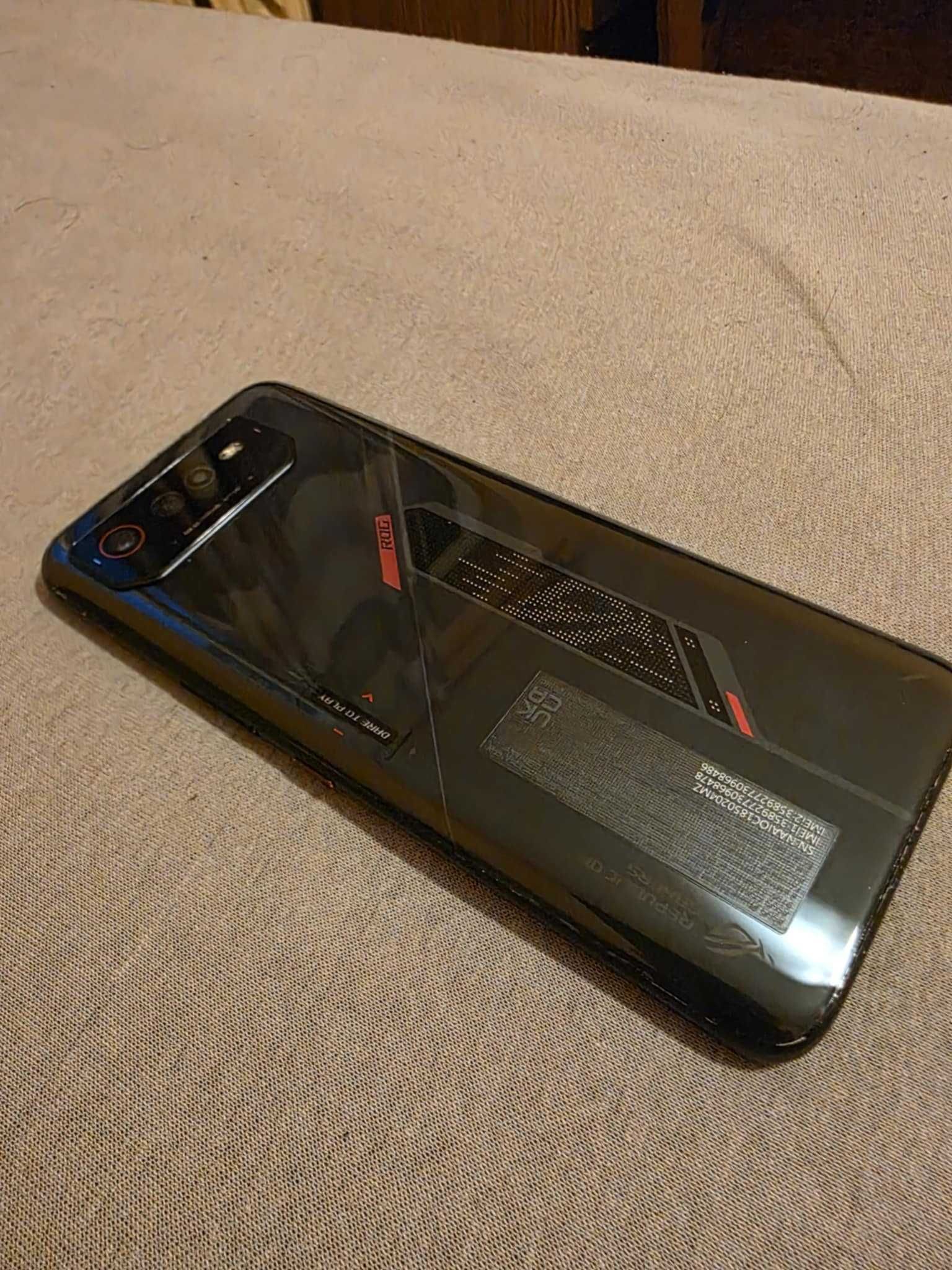Sprzedam Asus Rog Phone 6 16gb/512gb