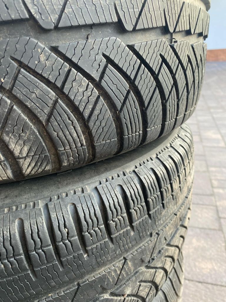 Opony zimowe Michelin Pilot Alpin 235/55/R17