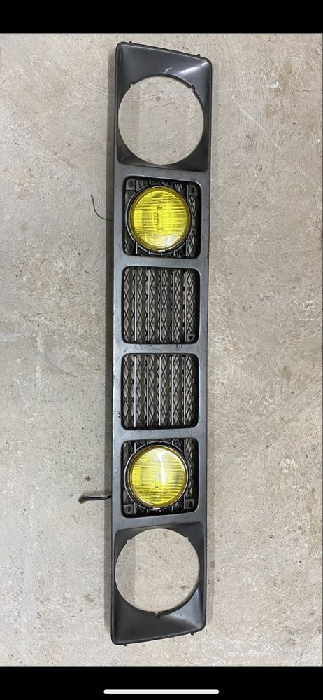 Grelha Suzuki Samurai