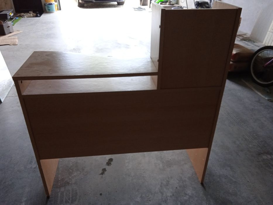 Escrivaninha bom estado