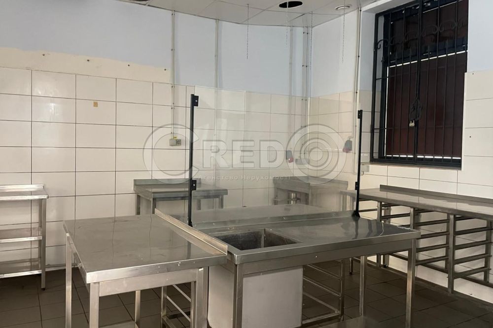 Продаж приміщення центр міста вул. Комерційна