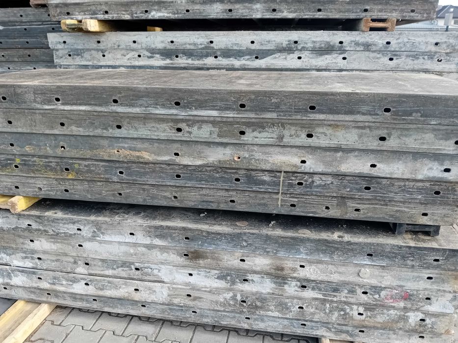 Sklejka budowlana, szalunki stropowe, podpora budowlana dźwigar korona