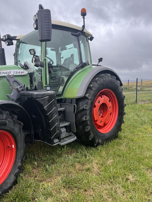 Ciagnik rolniczy Fendt 724 Vario