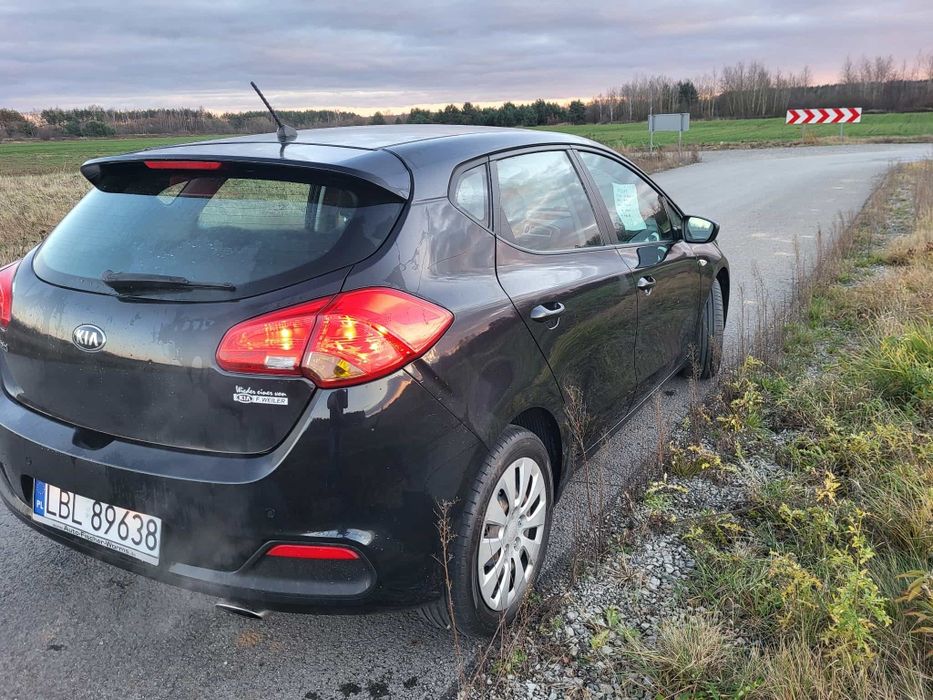 Kia ceed 1.4 bezwypadkowy książka serwisowa