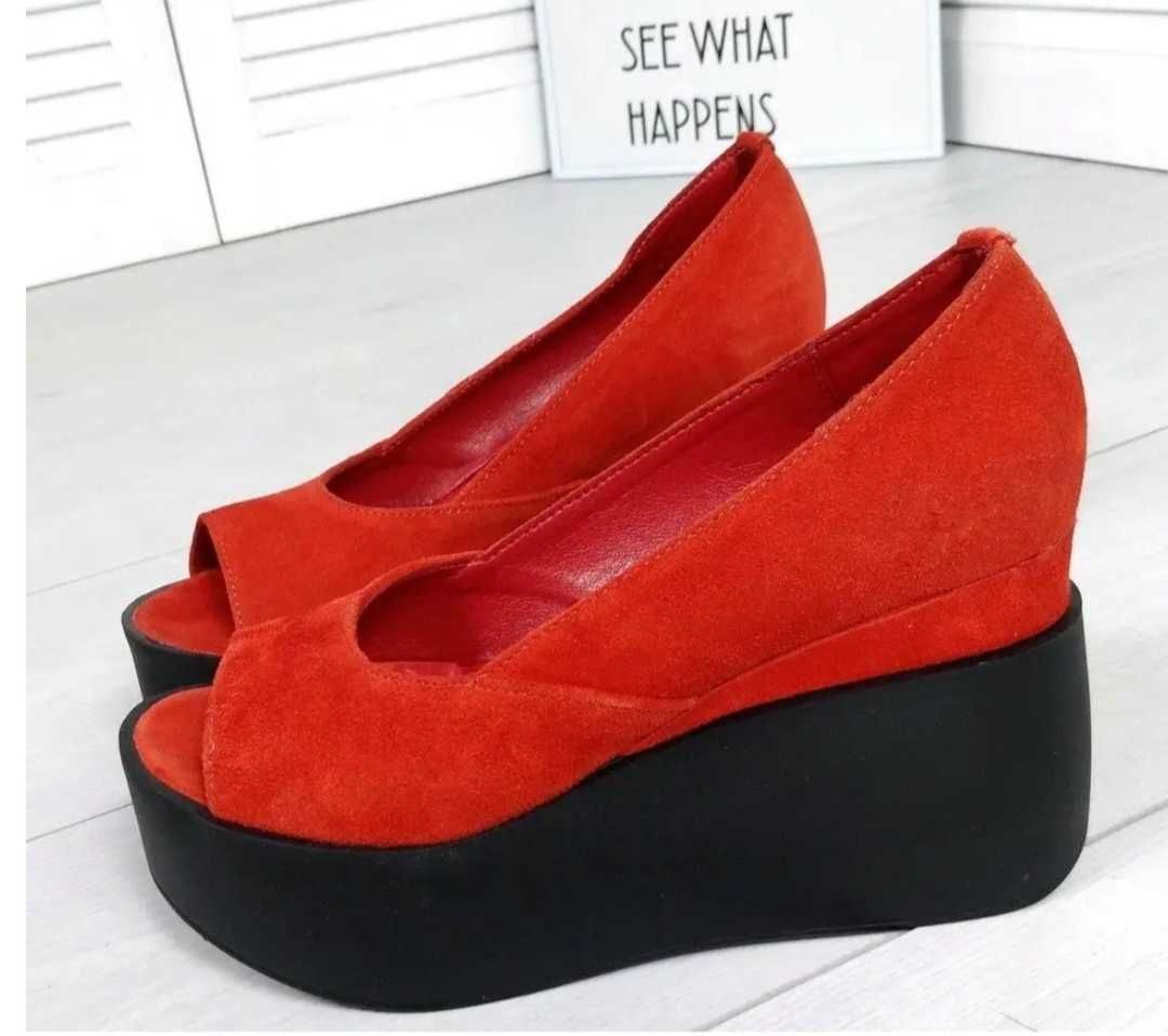 Жіночф туфлі замшеві червоні