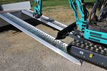 Najazdy, rampy aluminiowe 3m do 3710kg, 35cm szerokie, dostawa 0 zł