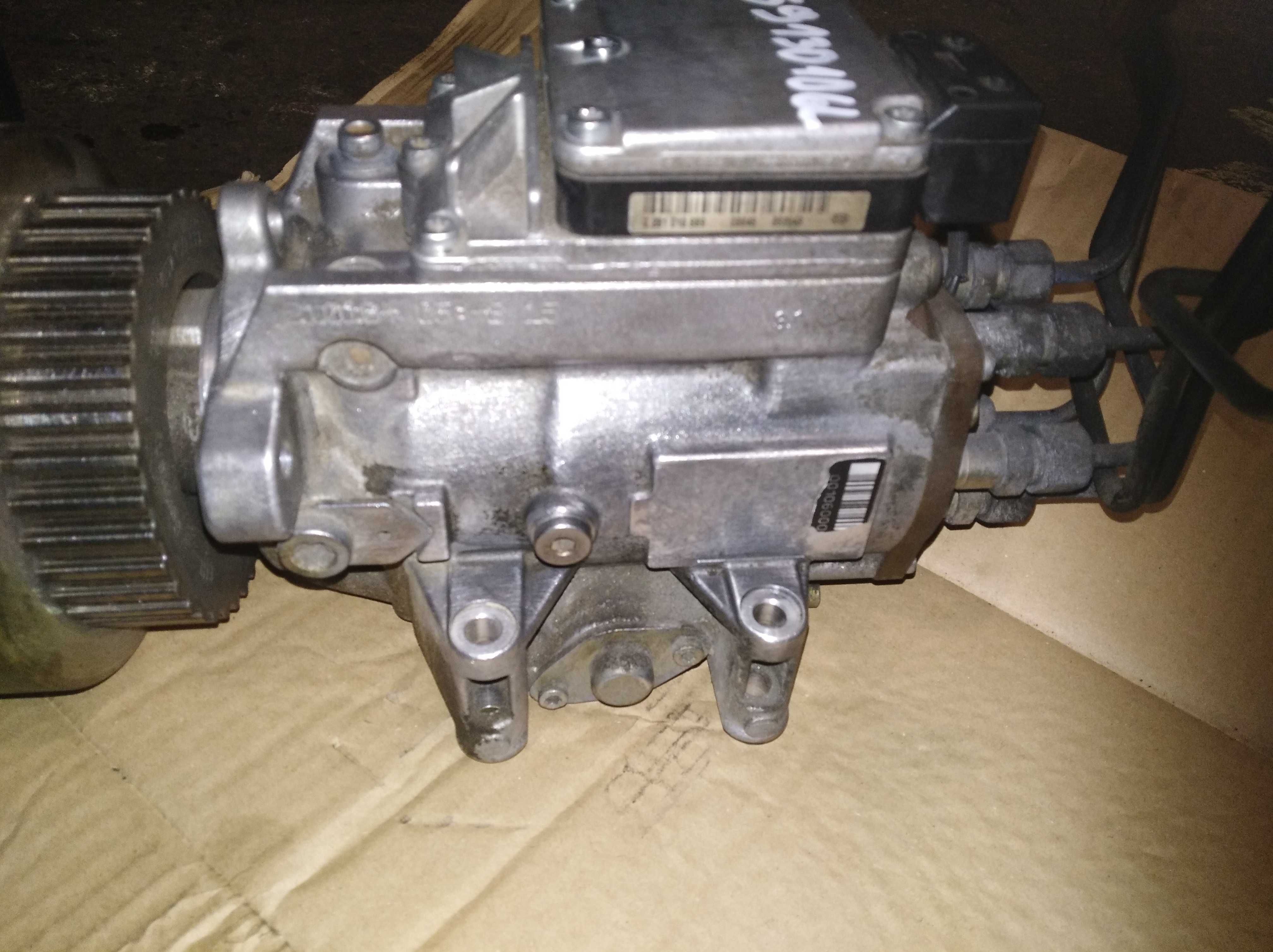 Pompa wtryskowa vp44 2.5tdi v6  106E allroad