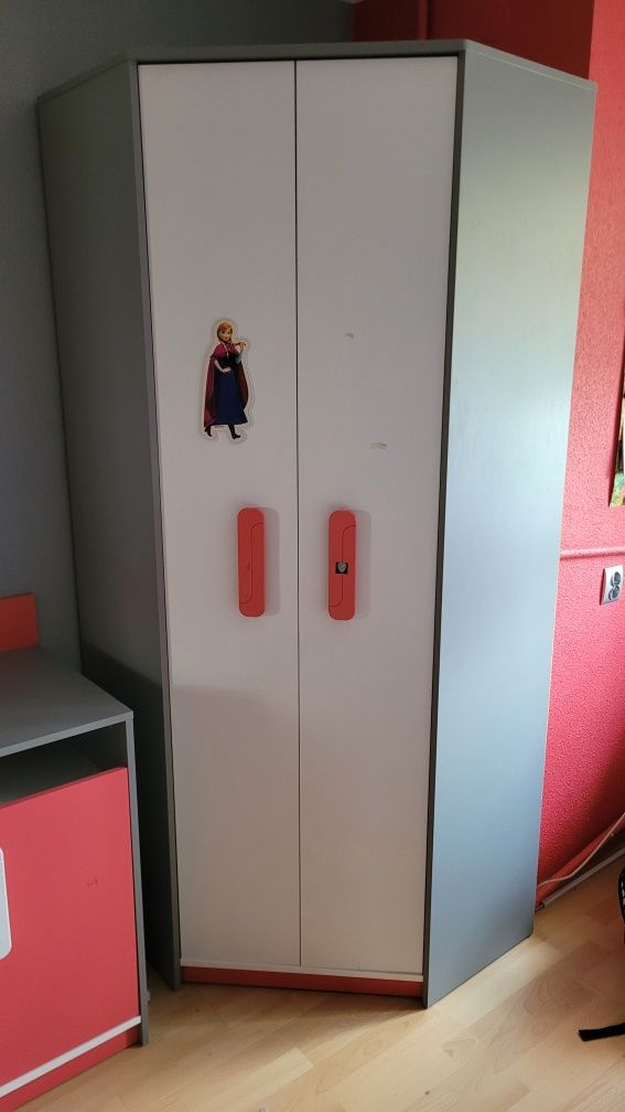 Meble dziecięce, młodzieżowe