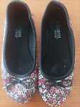 Sapatos floridos