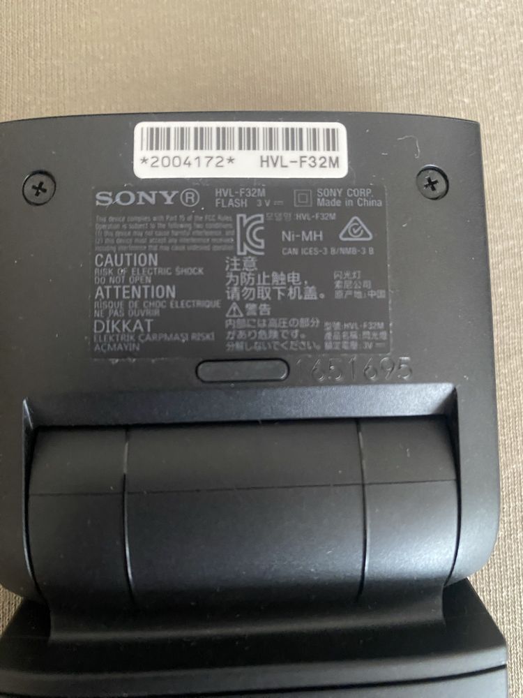 Lampa błyskowa Sony HVL-F32M Alpha