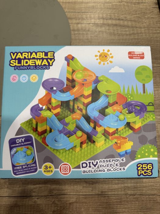 Конструктор з кульками