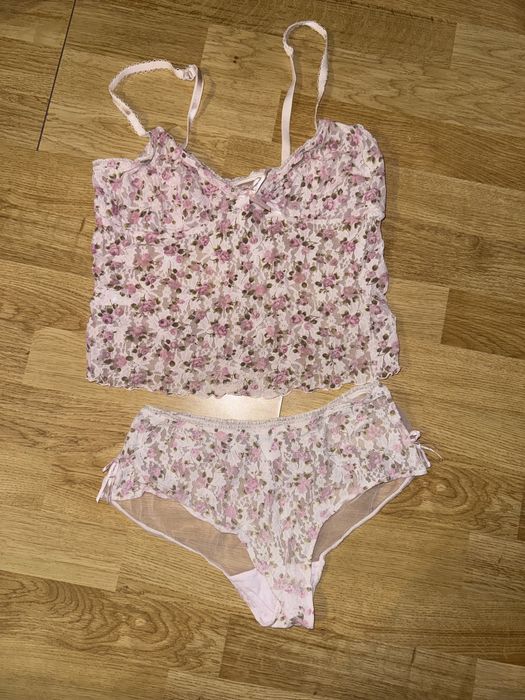 Нижня білизна, бюстгалтер, ліф, труси, стрінги топ