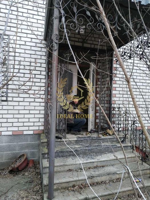 Продам житловий будинок з земельною ділянко Пінчуки,