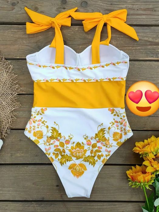 Продам купальник суцільний