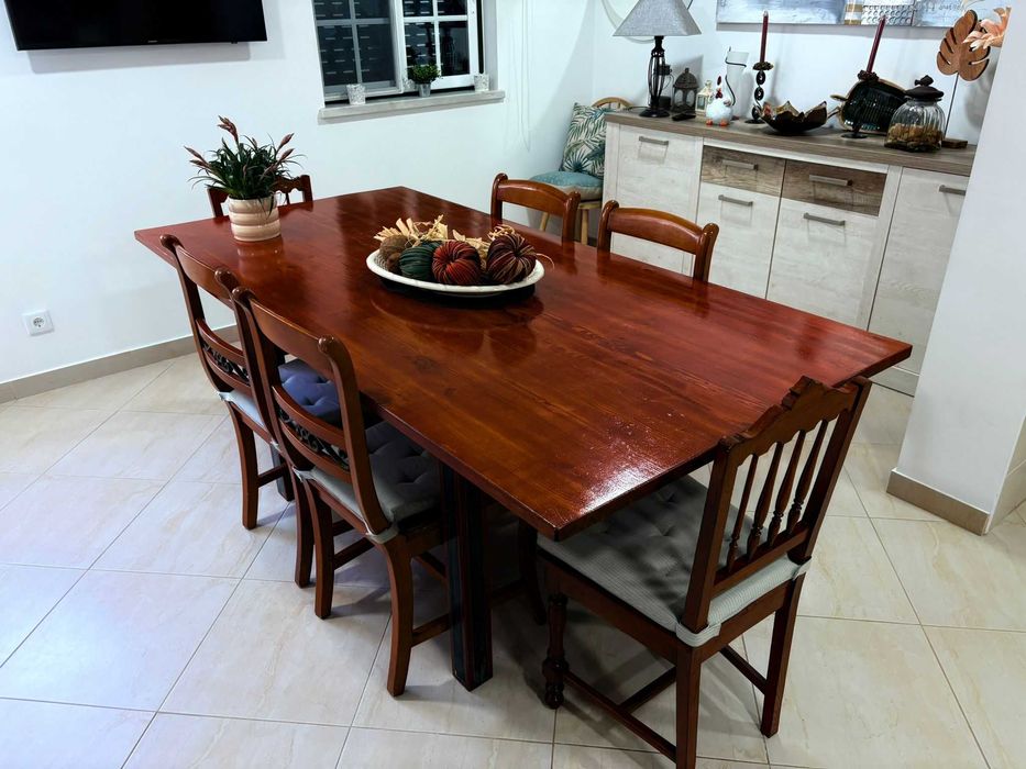 Mesa Cozinha (+ 6 cadeiras + 2 bancos - Madeira Cerejeira)