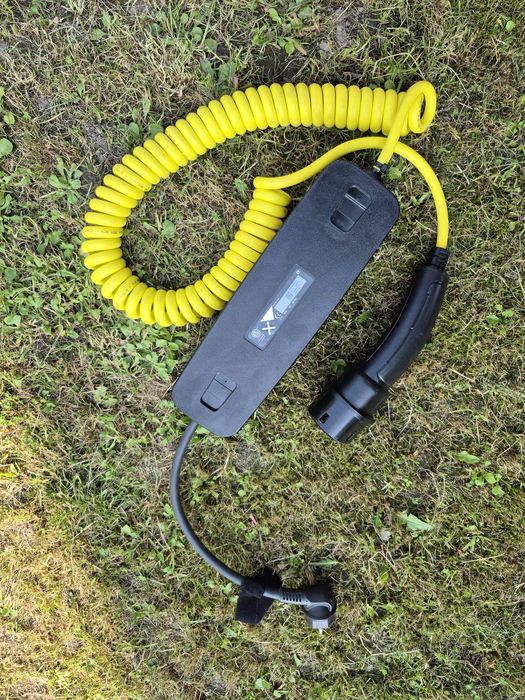 Зарядний пристрій Mercedes Benz electric drive 2015р