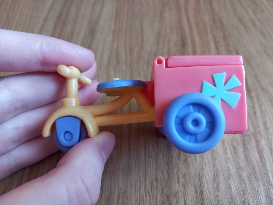 Kolorowy rowerek littlest pet shop