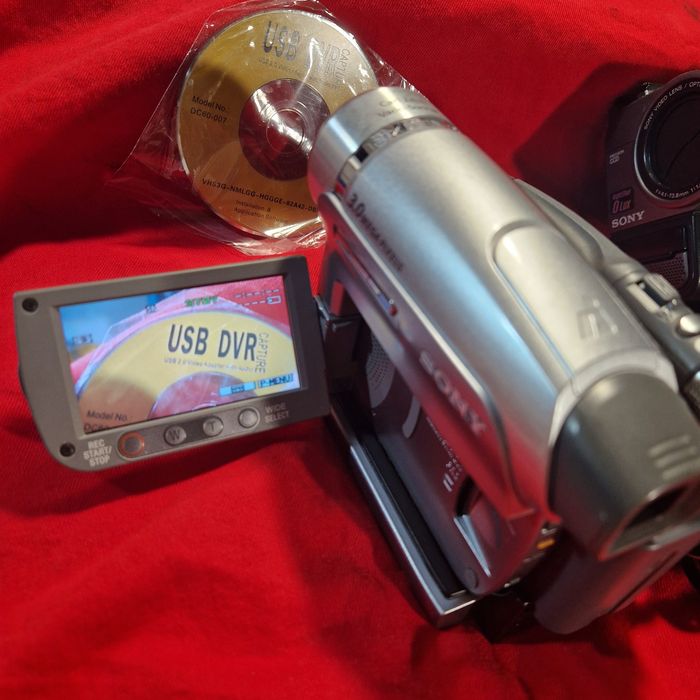 Відеокамери Sony Mini dv dcr-hc94 та 8мм Соні  CCD- TR640E