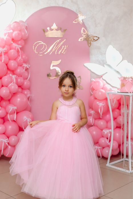 Неймовірна сукня