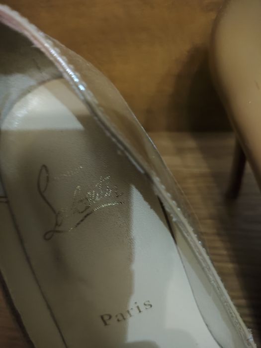 Жіночі туфлі. Різні. Розмір +/- 37