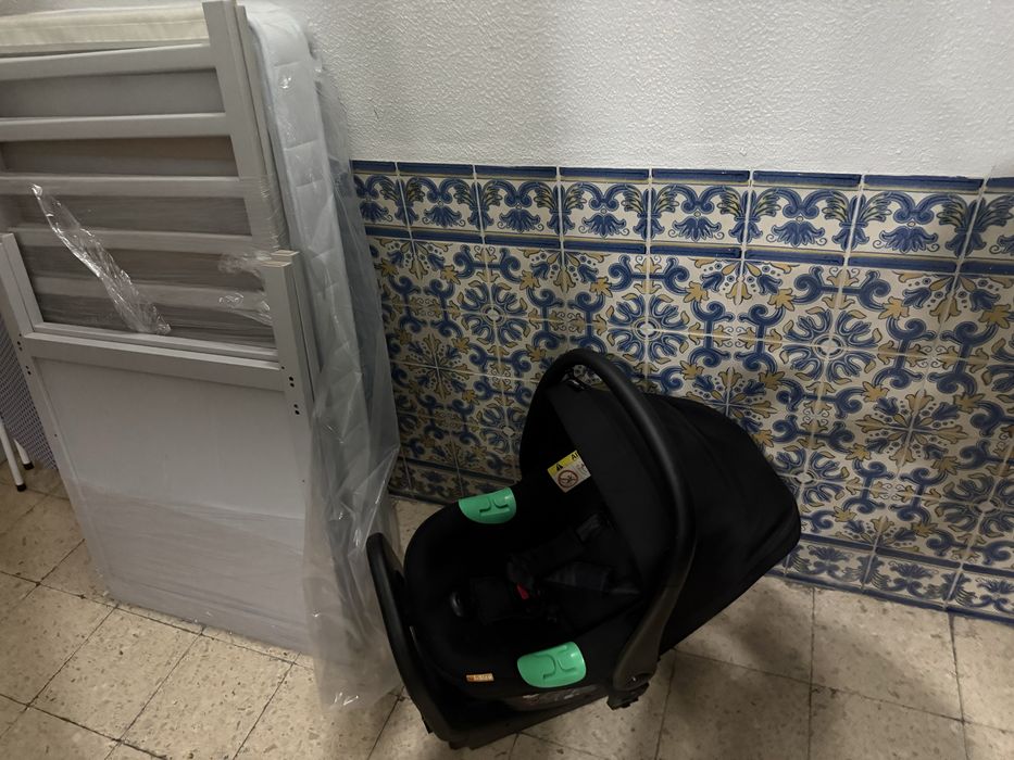 Cadeira isofix e berco de bebe