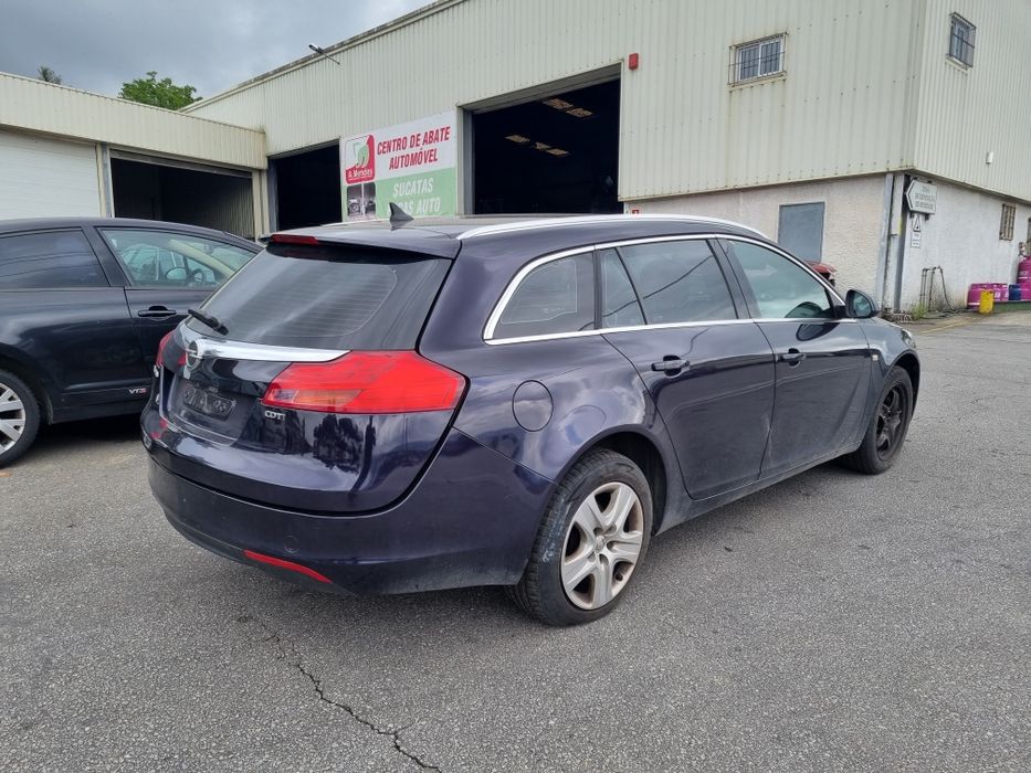 Opel Insignia 2.0 CDTi de 2012 para peças