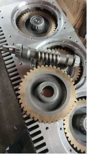 Zacieraczka dwukołowa samojezdna wylewek mod:PT-D36 Honda GX-690 TXF4