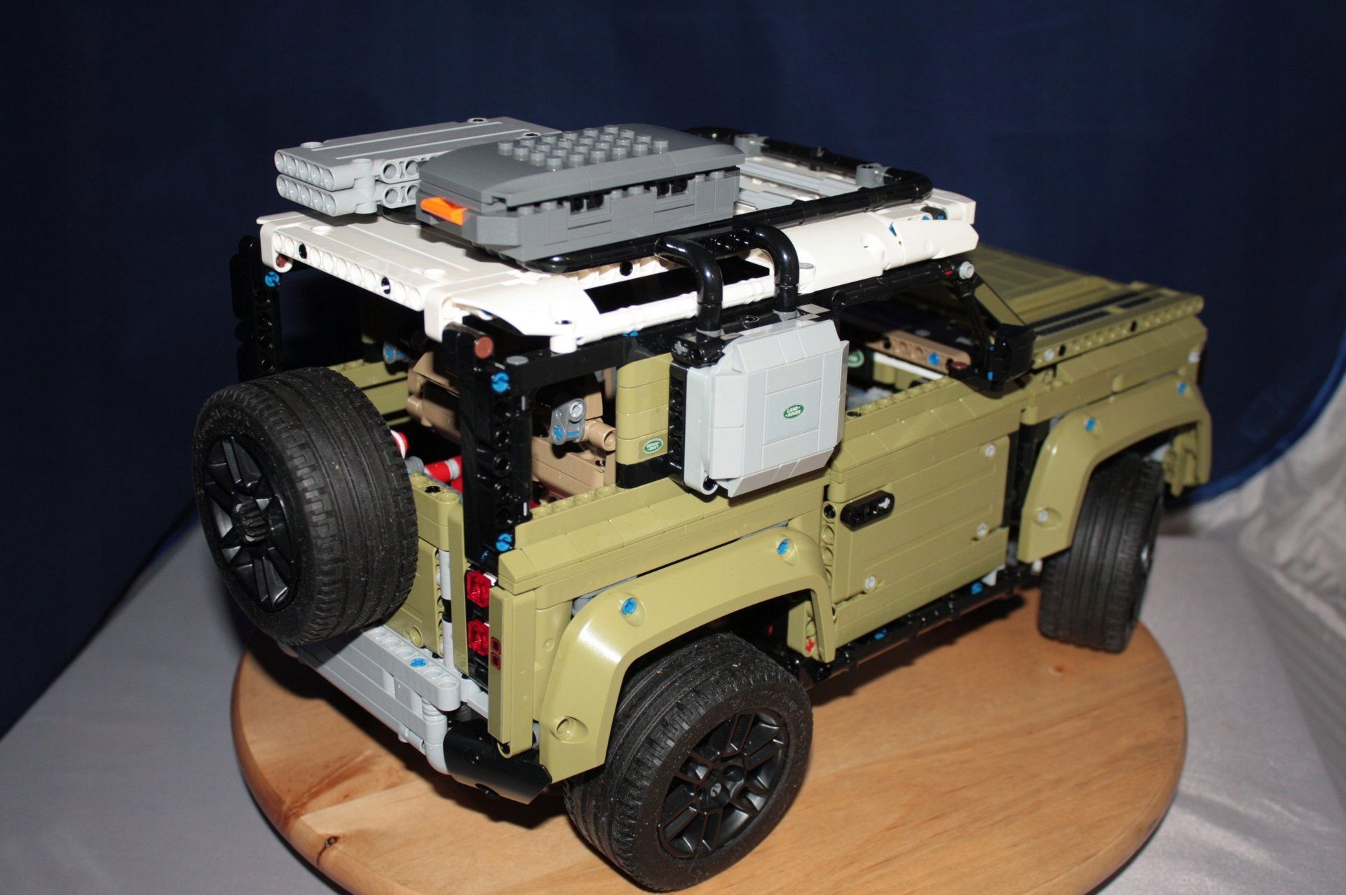 Lego Technic 42110 Land Rover Defender