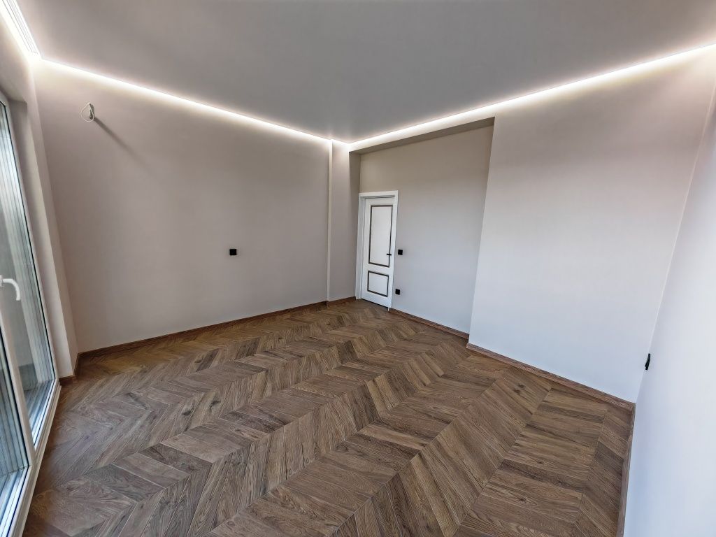Квартира 3-ком 107м. Ул. Далека 1120€м2