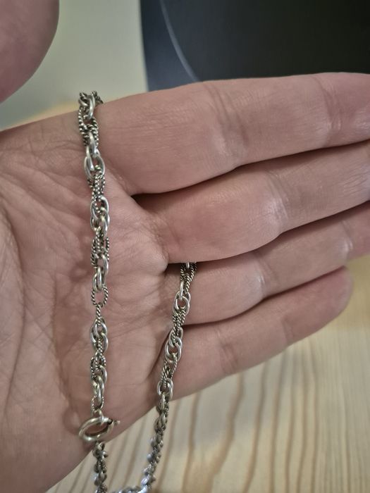 Fio  em prata de lei com cruz preta ouro