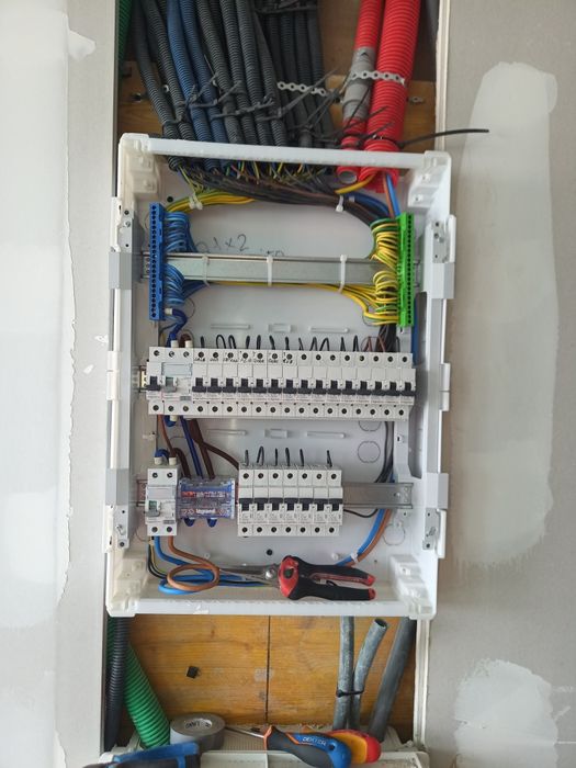 eletricista de construção