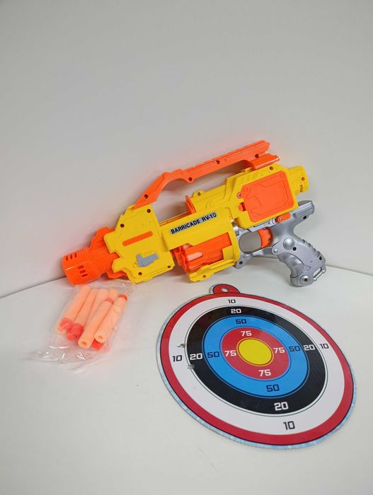 Pistolet wyrzutzutnia  - zestaw z tarczą i pociskami