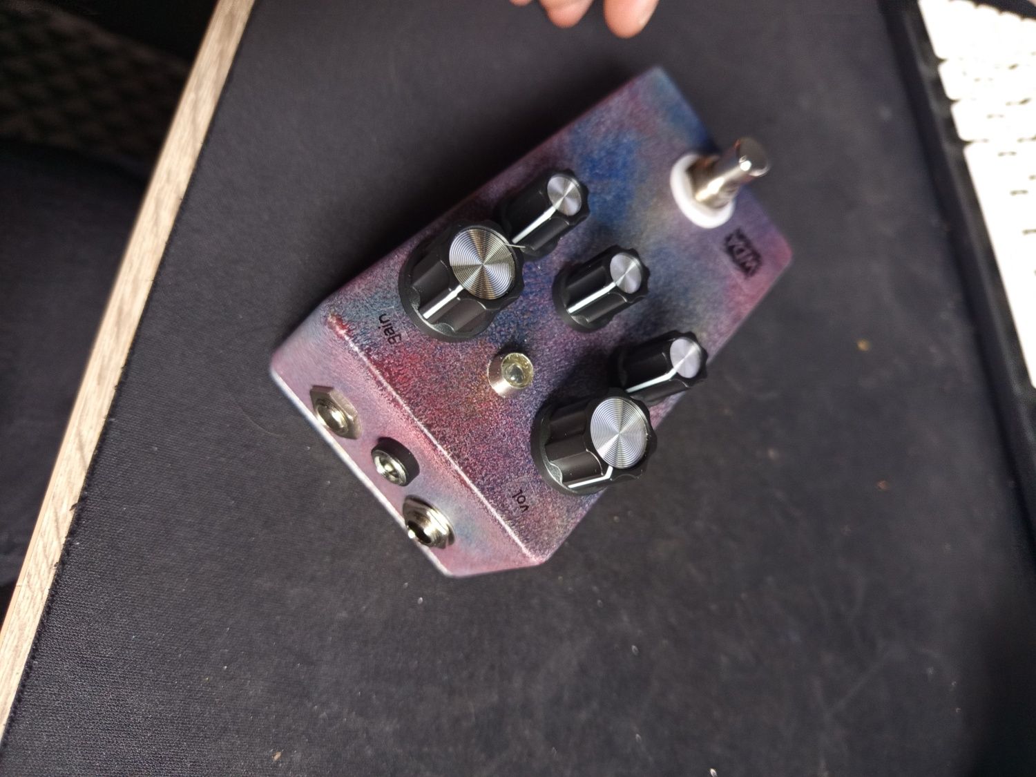 WDA - Angry Charlie V3 distortion jhs efekt gitarowy