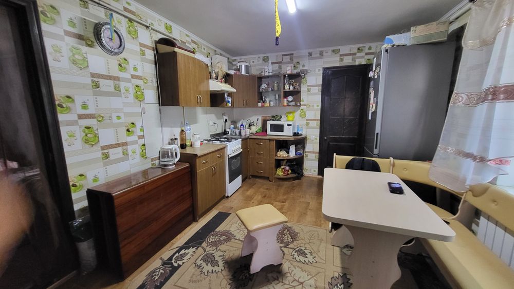 Продаю будинок в Миколаївському районі.