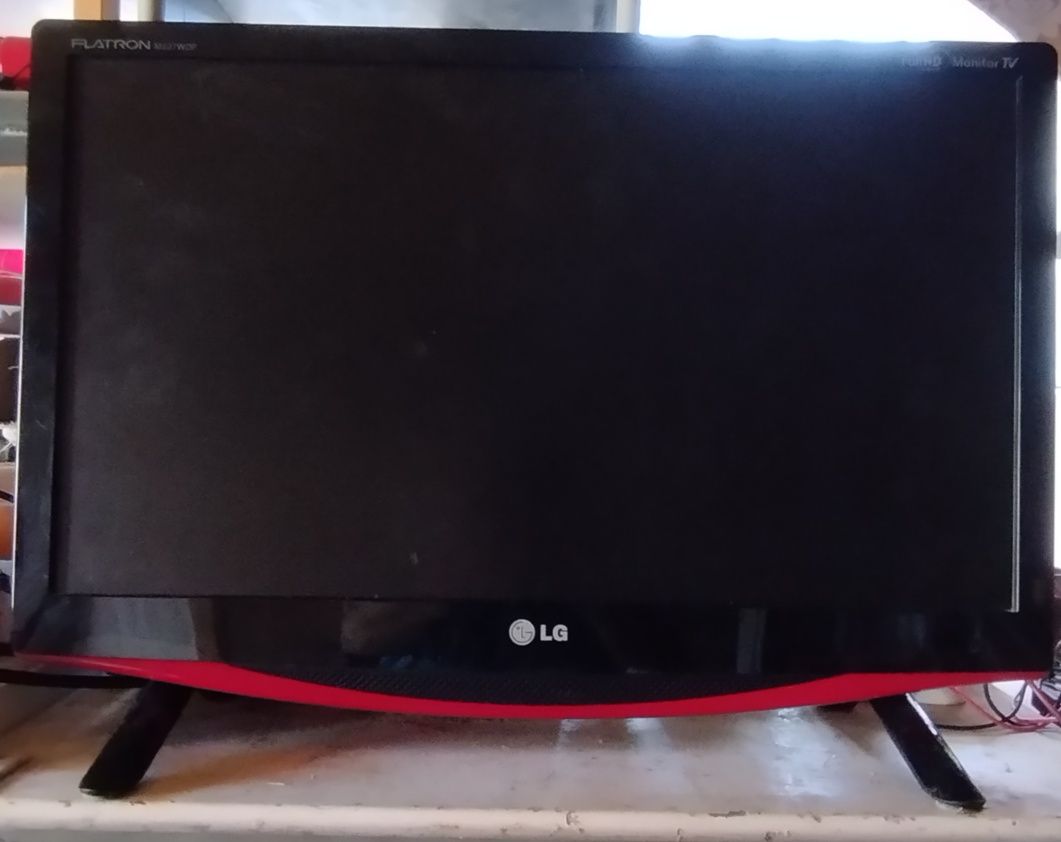 Телевізор самсунг, LG