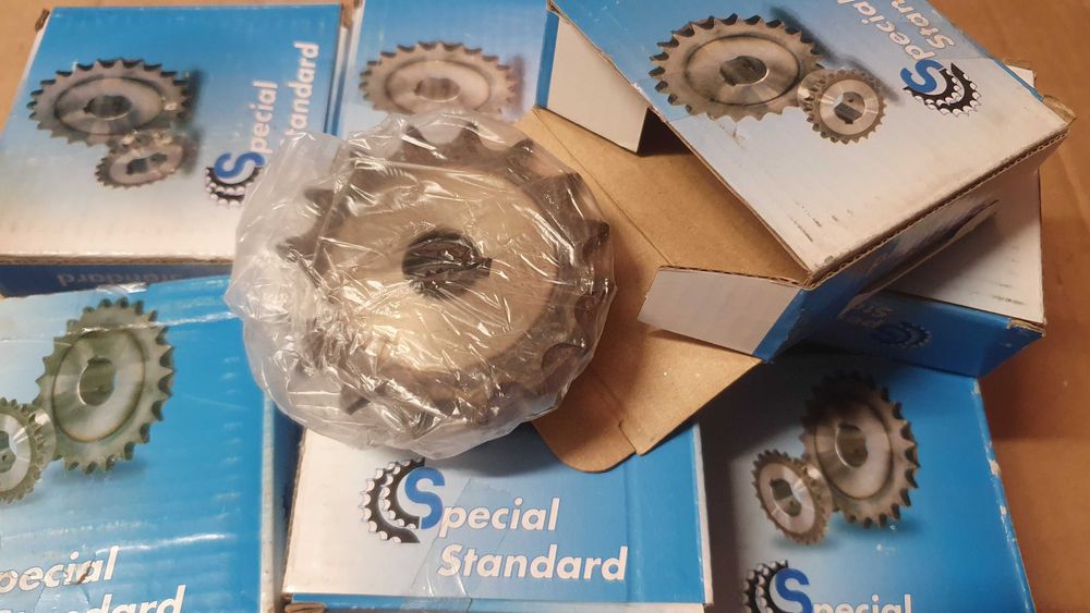 Koła łańcuchowe 08B-1 Z16 Koła zębate 8B 1/2"
 Nowe