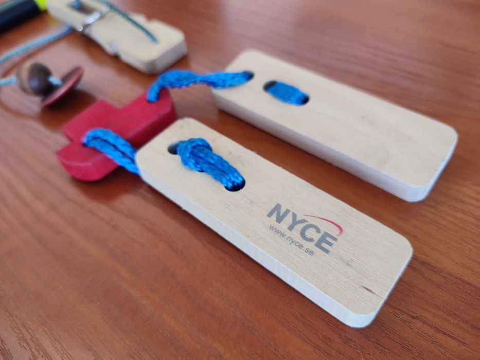 Головоломка деревянная с веревкой