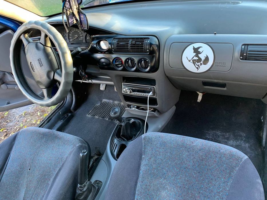 Продам Ford escort