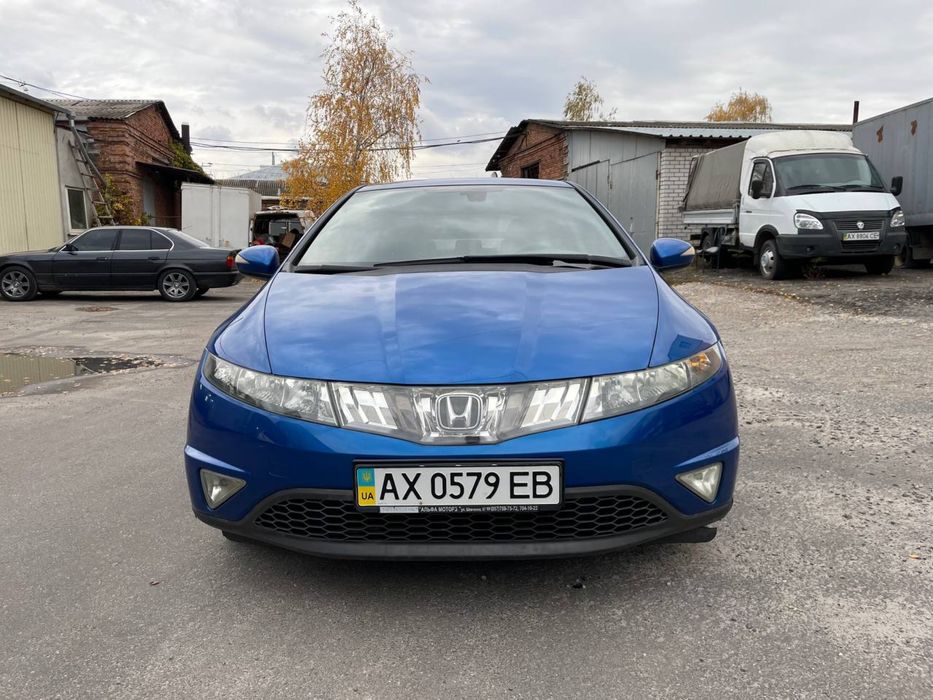 Honda Civic 5d 2006 року