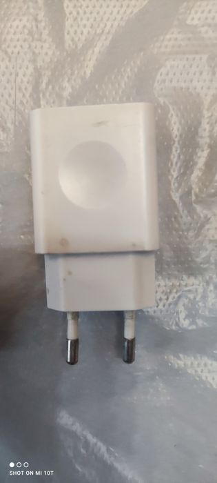 Мережевий зарядний пристрій-power supply uc05101 1A black