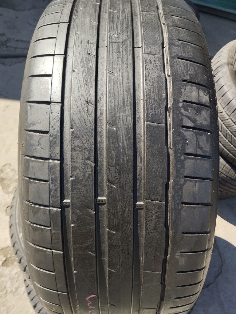 Одна літня шина Hankook 255/45/19
